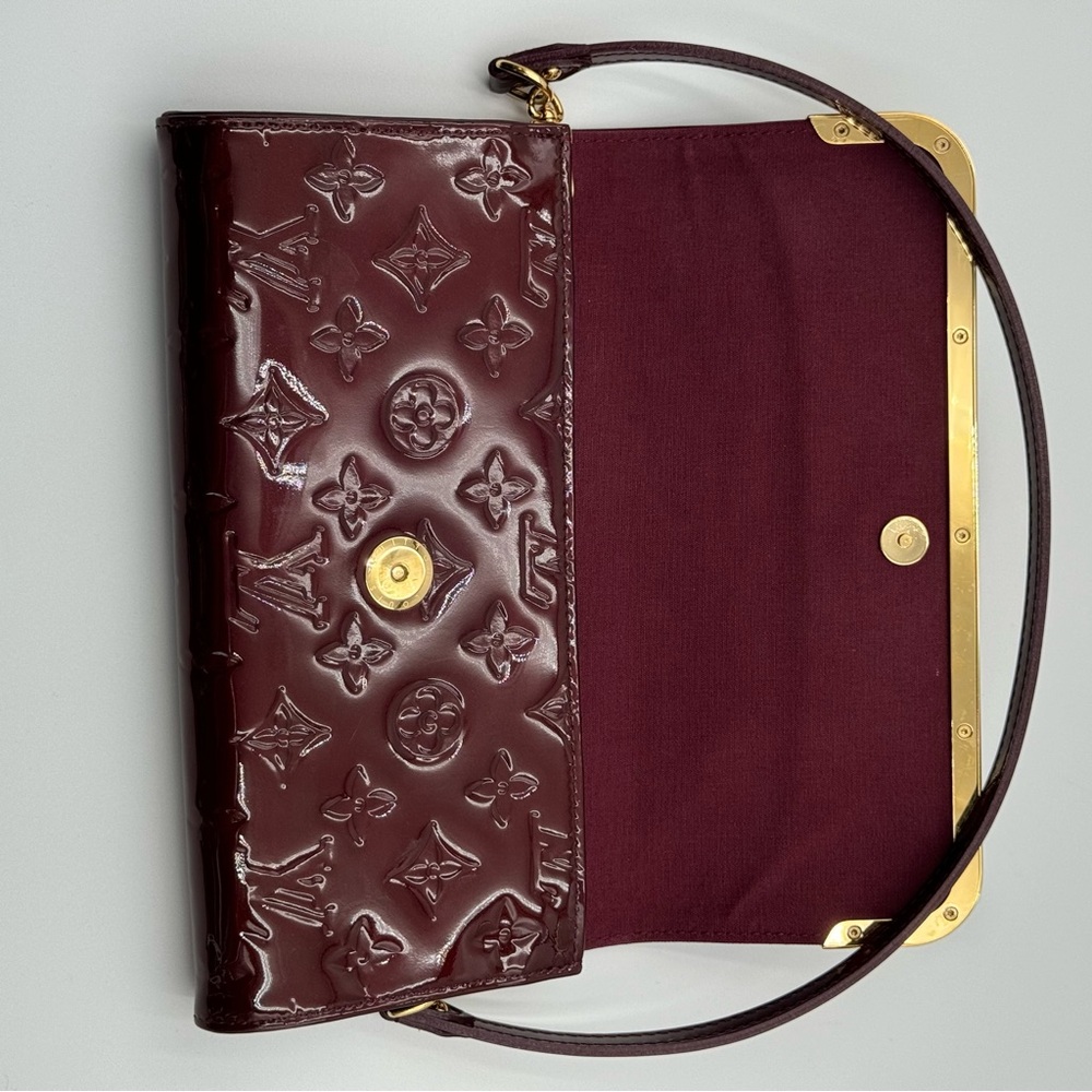 (SOLD) Louis Vuitton Vernis Patent Leather Amarante Shoulder Bag - Picture 7 of 11